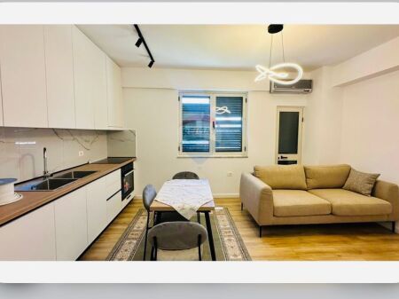 Apartment 1+1 for Rent near 21 Dhjetori
