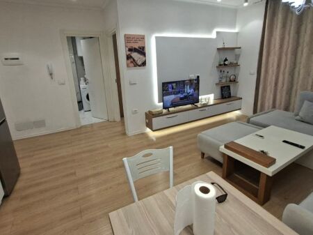 🏡 Jepet me Qira Apartament 1+1 – Fiori di Bosco ✨