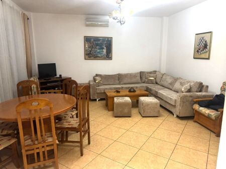 🏡 Appartamento 2+1 in Affitto a Komuna e Parisit, 500 mila leke