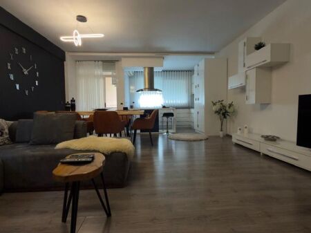 Appartamento 2+1 In Affitto nel Comune di Parigi, Tirana - 950€