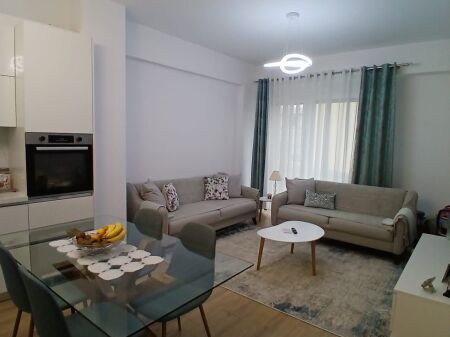 Apartament 2+1+2 me qira