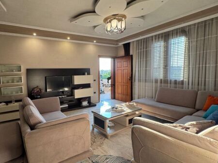 APARTAMENT ME QERA 2+1 RRUGA E DIBRES 50.000 LEKE FH-79398