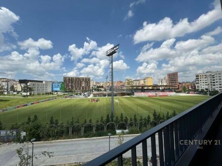 FOR RENT OFFICE SPACE 130M2 + PARKING SPOT AT KOSOVAREVE STREET
