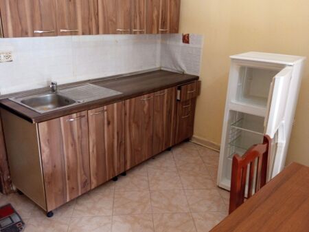 Appartamento 1+1. 20000 leke.Rruga 5 maji