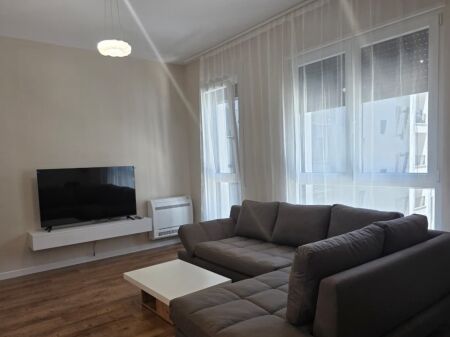 Apartament Me Qera 1+1 Tek 5 Maji (ID B2101756) Tirane