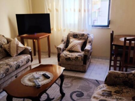 Qera | Garsoniere | Shkolla e Bashkuar | 250 €/muaj