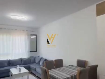 JEPET APARTAMENT 2+1+BLK ME QERA NE PASKUQAN 40.000 LEKE