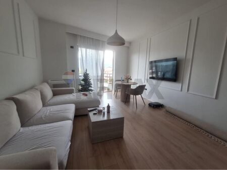 Apartment 1+1+2 parking, Sale Kthesa e Kamzes