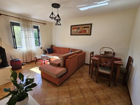 Prane Pallatit Me Shigjeta Shitet Apartament 1+1 Me Planimetri Te Rregullt! 117,000€ Shitje