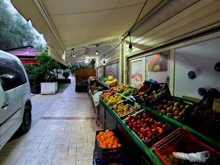 Shitet Biznes MARKET te LIQENI THATE