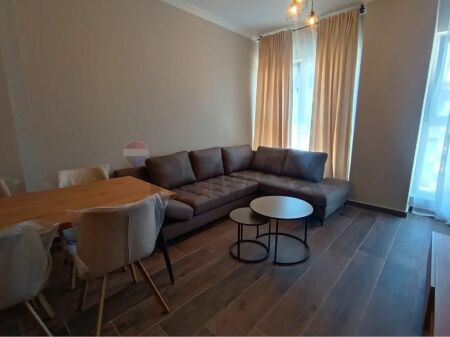 Apartament 1+1 me qera tek Kompleksi AURA
