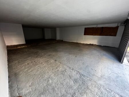 Shitet ambient biznesi 2 Kate Ngjit me Rezidencen 3D Selite . Me hipoteke