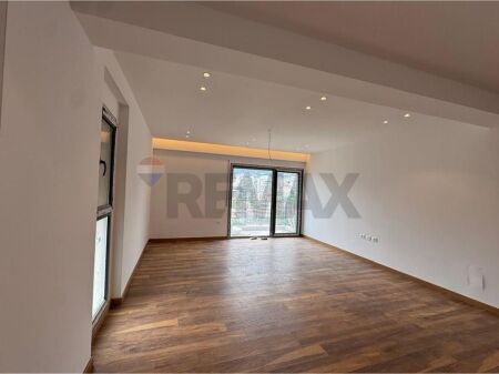 Apartament 2+1 per shitje Porcelan