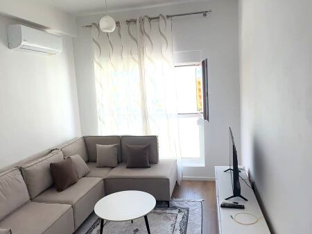 🏠 Si affittano 2 appartamenti 1+1 presso la Residenza Kadiu ad Ali Demi, 450 MILA LEKE