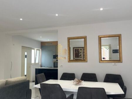 Qira, Hyrje Private 2+1, 5 Maji, 55.000 Leke/muaj