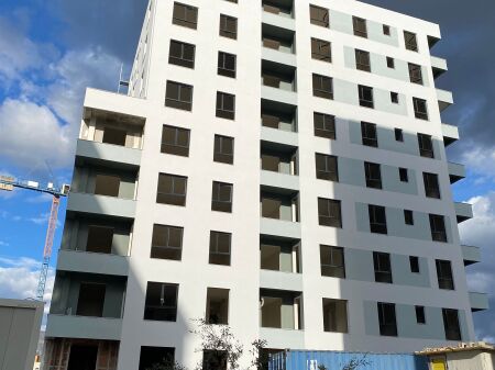 Okazion Apartament 1+1 Kamez