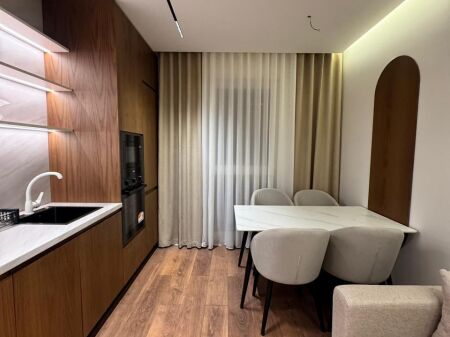 🏡 Affittasi Appartamento 2+1 + 🅿️ a Xhamllik