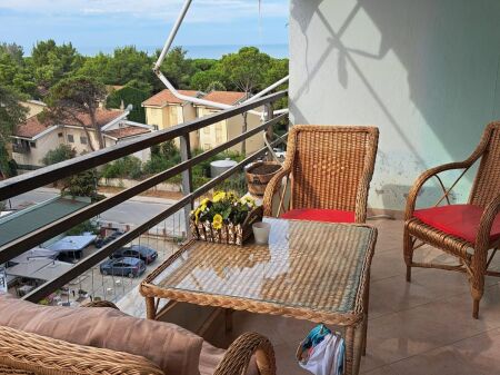 Apartament Me Verandë Në Golem