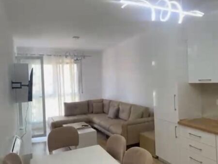 Affitto | Apartament 2 + 1 | Paskuqan | 400 €/mese