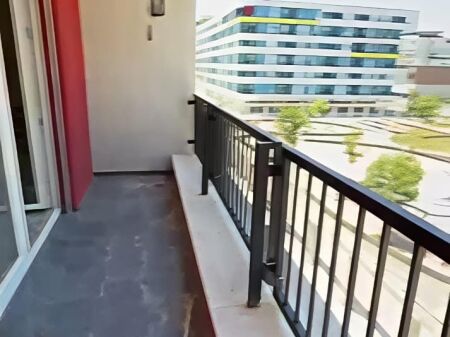 Shitet super apartament ne Univers City