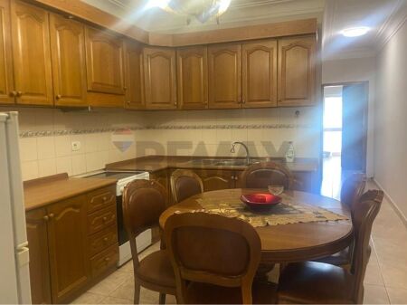 APARTAMENT PER SHITJE 3+1 TEK KOMUNA E PARISIT