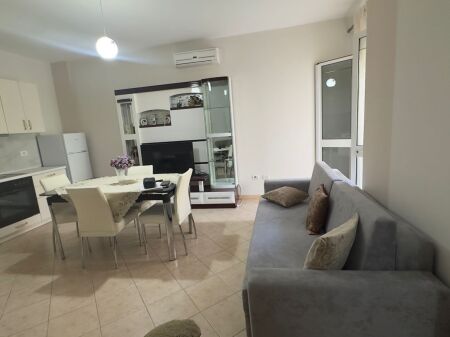 Affitto, Appartamento 1+1+Posto Auto, Astir, Tirana . Empire70618