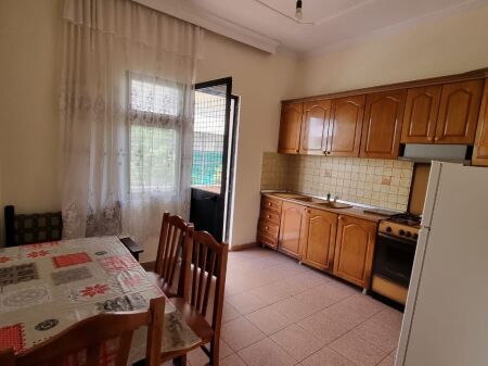 Apartment 1+1. 28000 leke.Astir