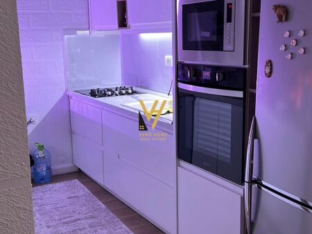 PRIVATE 1-FLOOR HOUSE FOR SALE IN BULEVARDI I RI 465,000 EURO