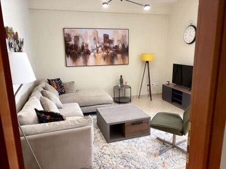 🏡 Jepet me Qera Apartament 1+1