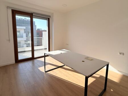 🏢 Jepet me Qira Ambient Zyre tek Delijorgji