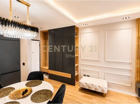 JEPET ME QERA APARTAMENT LUKSOZ ME PAMJE NGA DETI  PARKIM I DEDIKUAR NE VOLLGA, DURRES!!!