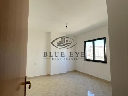 Apartament 2+1+2 për Shitje – Pranë Ish Fabrikës së Bukës, Durrës