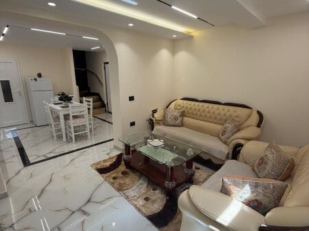 APPARTAMENTO IN AFFITTO 2+1+2 VIA ELBASANIT 80.000 LEKE FH-79913