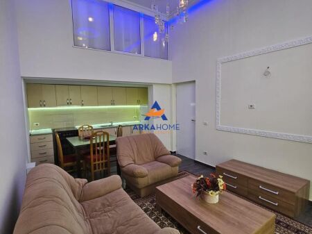 VENDESI APPARTAMENTO DUPLEX 132M2 "VIA CONFERENZA DI PEZA MISTO MAME" 238700 EURO