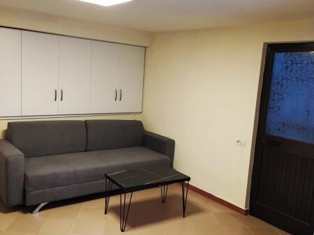 Qera | Garsoniere | Qendra Shëndetësore Qytet Studenti | 250 €/muaj
