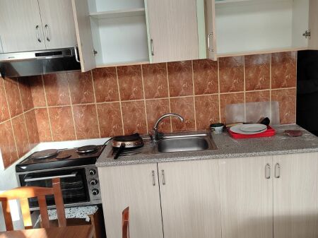 Garsionere 20000 leke.
Rruga 5 maji