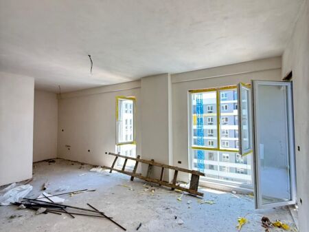 🏡 APARTAMENT 1+1 NË SHITJE – UNIVERS CITY