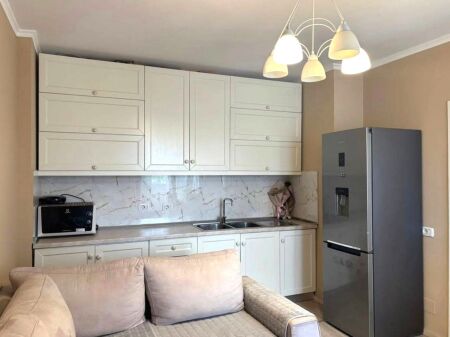 FOR RENT 1+1 APARTMENT IN 21 DECEMBER, 600 EURO