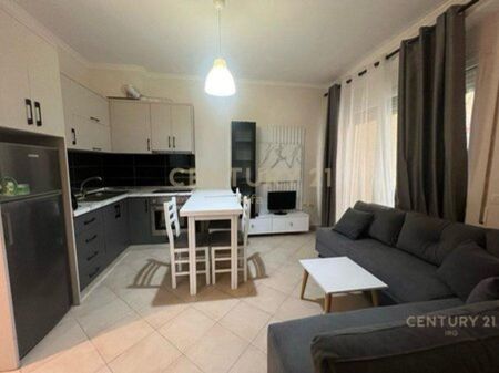 Affittasi appartamento 2+1 a Kodra e Diellit! 500 € /Mese