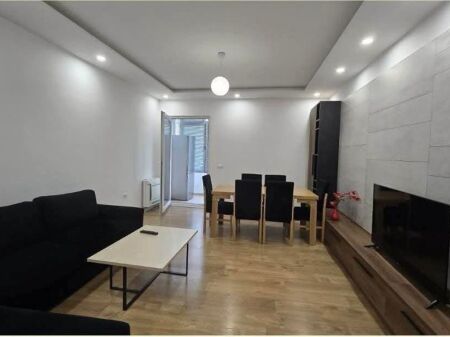 🏡 Appartamento 2+1+2 in Affitto – Tirana e Re (vicino al Bar White) ✨