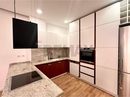 Super apartament 2+1+2 per shitje, Laprake