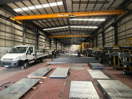 🏭✨ CAPANNONE INDUSTRIALE IN VENDITA 4.214 m² – VORË ✨🏭
