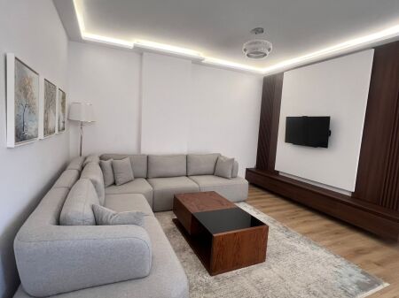 🏡 In vendita 2+1 + balcone + guardaroba a Don Bosko, Via Egnatia.
