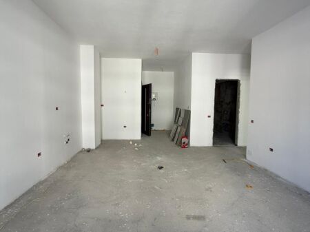 🚨 ULET ÇMIMI 1,400€/m²🏡 Shitet Apartament 3+1+2 + Depo – Splendor Residence