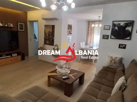 Shitet apartament 2+1 ne zonen e Xhamllikut prane Shkolles Niket Dardani (ID 4129574)