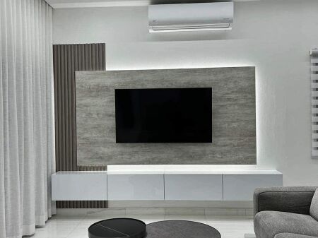 Komuane parisit, jepet me qera apartament 2+1+2 modern !