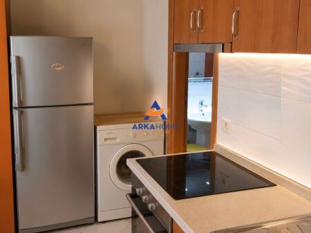 JEPET ME QERA GARSONIERE 35 M2 "TE RRUGA E DURRESIT" 50.000 LEKE