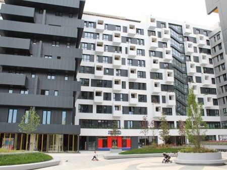 Commercial space for rent at Square 21 Complex, Kavaja Street!