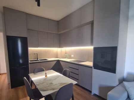 Rent | Apartament 1 + 1 | Rruga Ali Visha | 700 €/month
