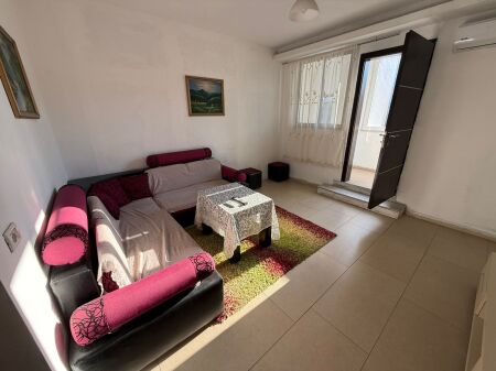 Apartament 1+1 per qera Laprake !